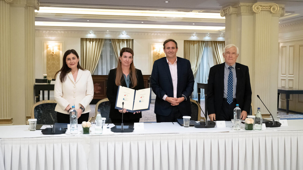 Μνημόνιο Συνεργασίας του Πανεπιστημίου Λευκωσίας/UNIC Athens και της Laskaridis Shipping Co. Ltd. για την Προώθηση της Καινοτομίας στη Ναυτιλία