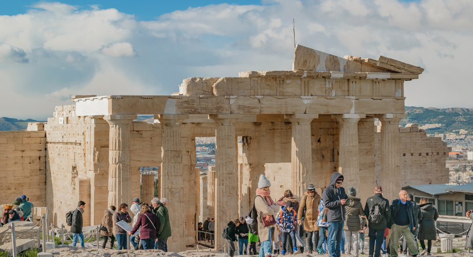 Προκήρυξη πρόσληψης ωρομίσθιων εκπαιδευτικών για τις Σχολές Ξεναγών του Υπουργείου Τουρισμού