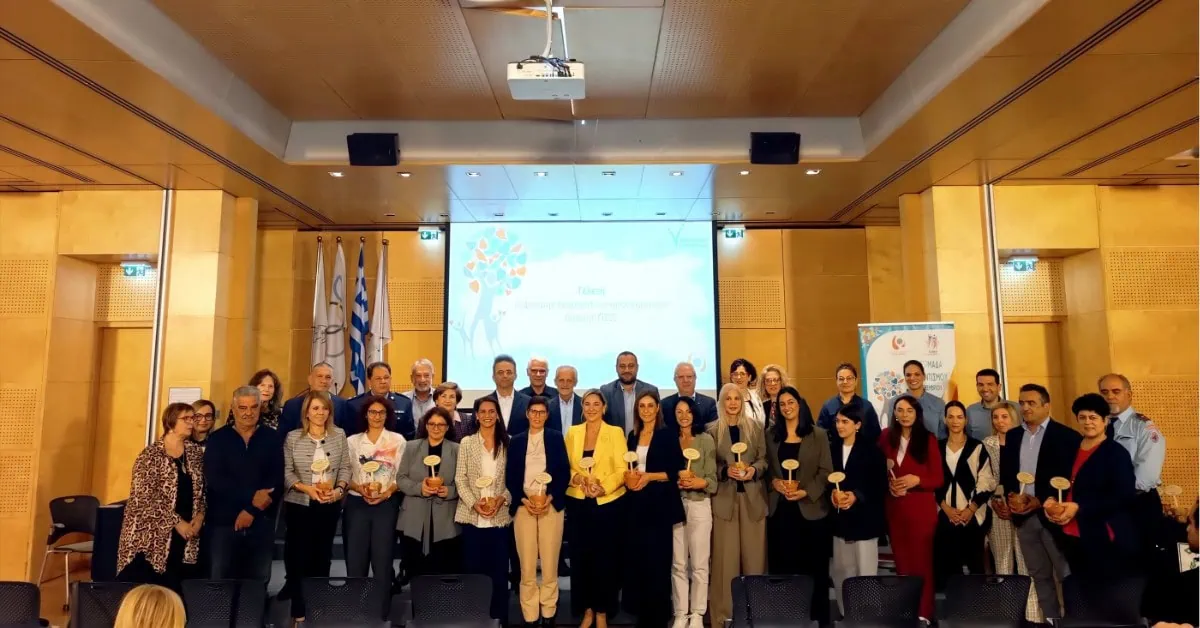 Το Πανεπιστήμιο Λεμεσού μεταξύ των φορέων που τιμήθηκαν για την προσφορά τους στον εθελοντισμό – Συμβολικό δώρο ως αναγνώριση της συμβολής του